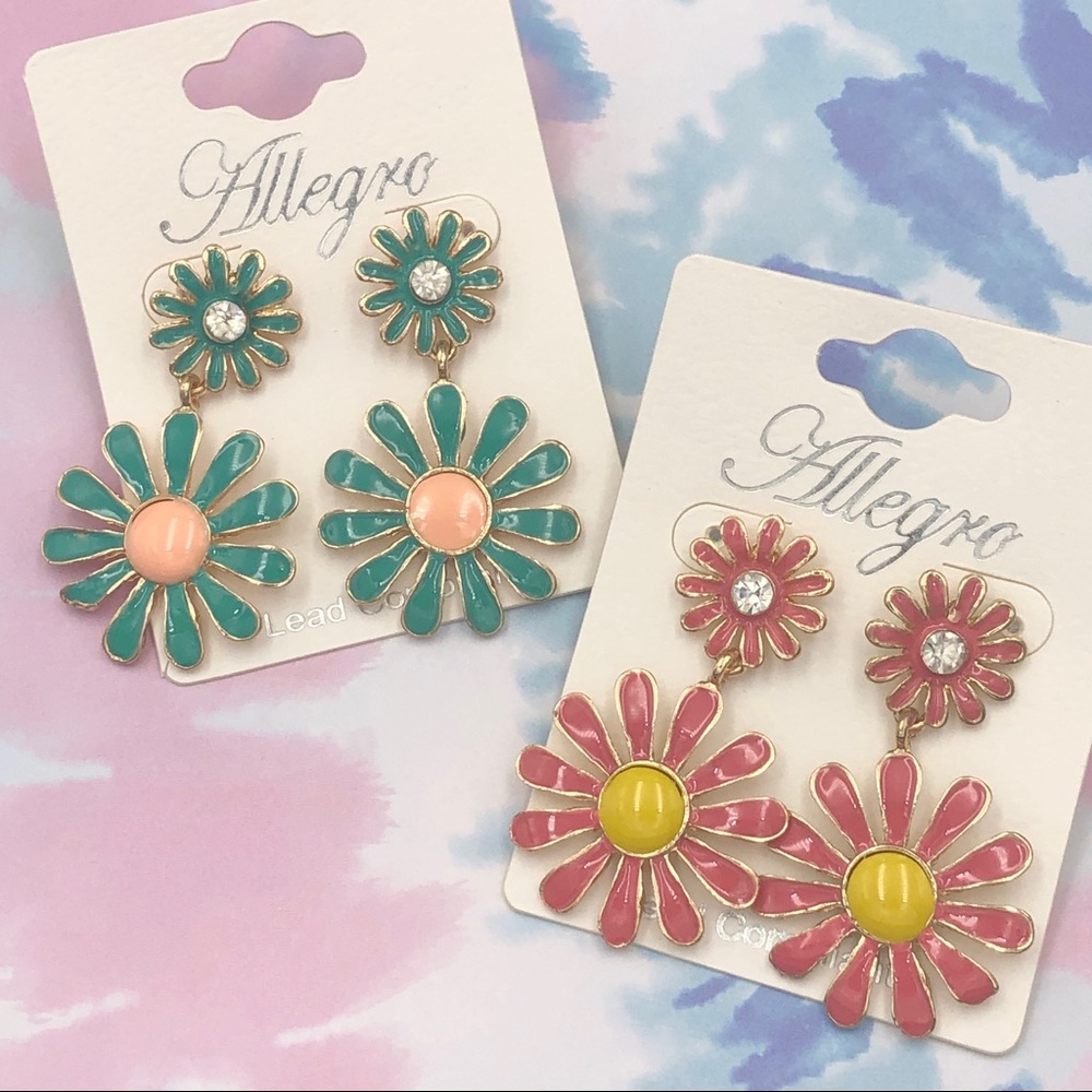 🌼 Daisy Enamel Color Statement Drop Earrings